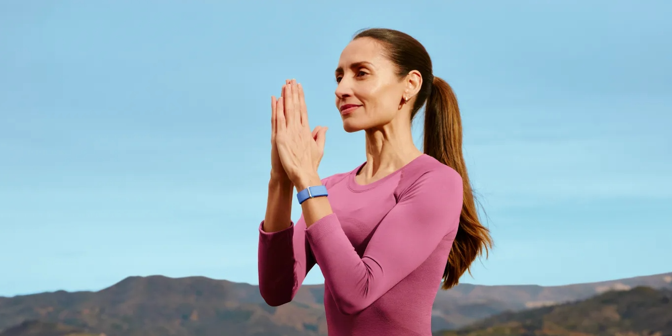 Google показала Fitbit Air — аналог фитнес-браслета Whoop без обязательной подписки
