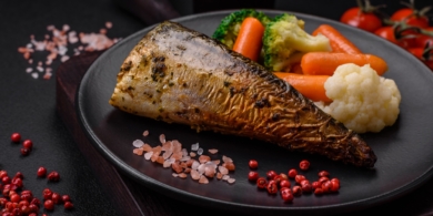 Рецепт вкусной и румяной скумбрии в аэрогриле