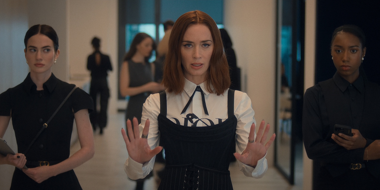 Кадр из фильма «Дьявол носит Prada — 2»