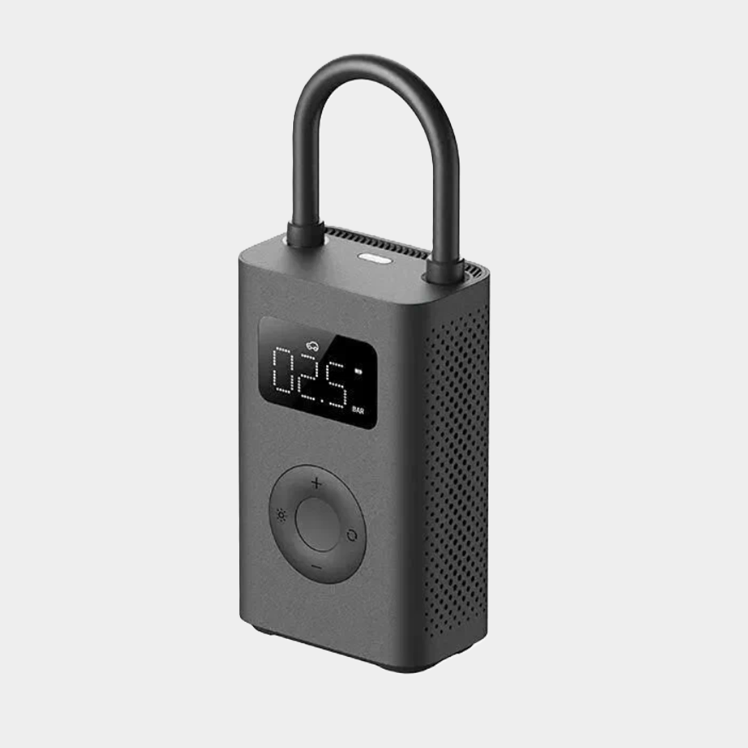 4. Автомобильный насос от Xiaomi 