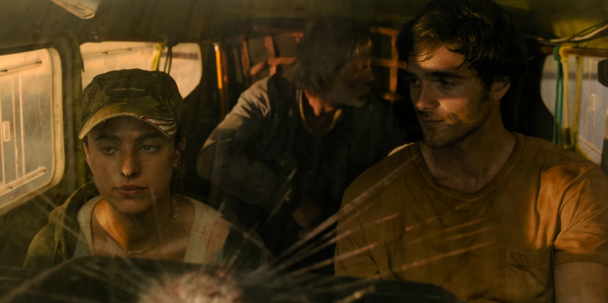 The Last of Us от Ридли Скотта: вышел трейлер «Собачьих звёзд» с Джейкобом Элорди и Маргарет Куолли