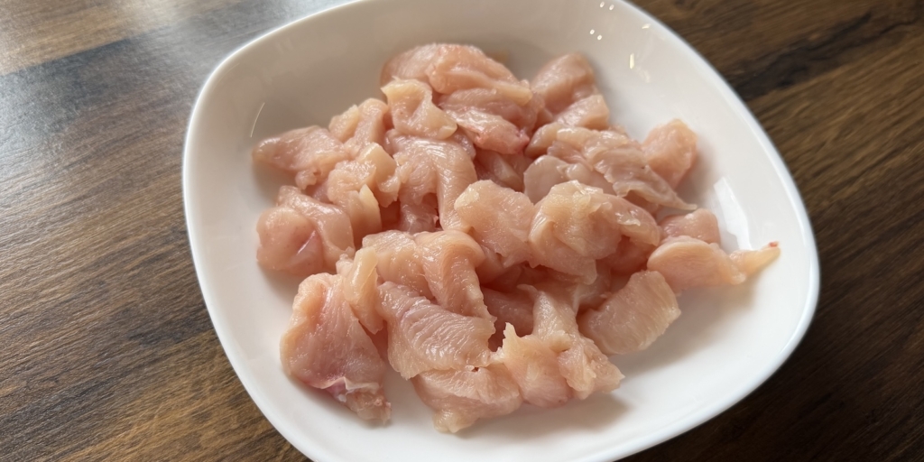 Нарежьте курицу Макароны с курицей и грибами в сливочном соусе, рецепт: Нарежьте курицу