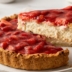 Рецепт песочного пирога с&nbsp;творогом и&nbsp;клубникой