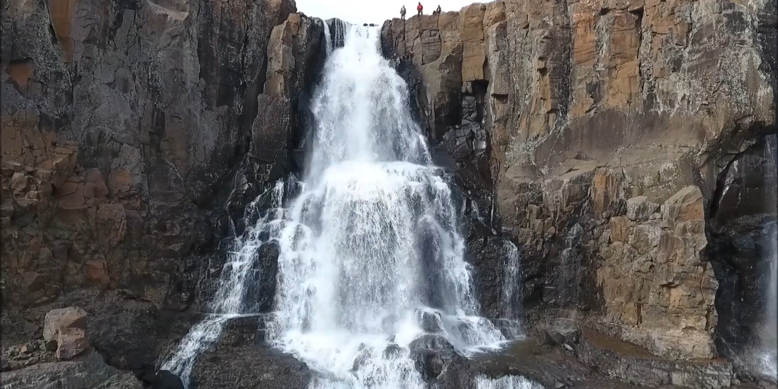 Тальниковый водопад, Красноярский край