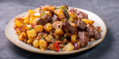 Картошка с мясом и грибами в аэрогриле