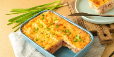 Простая картофельная запеканка с куриным фаршем в духовке