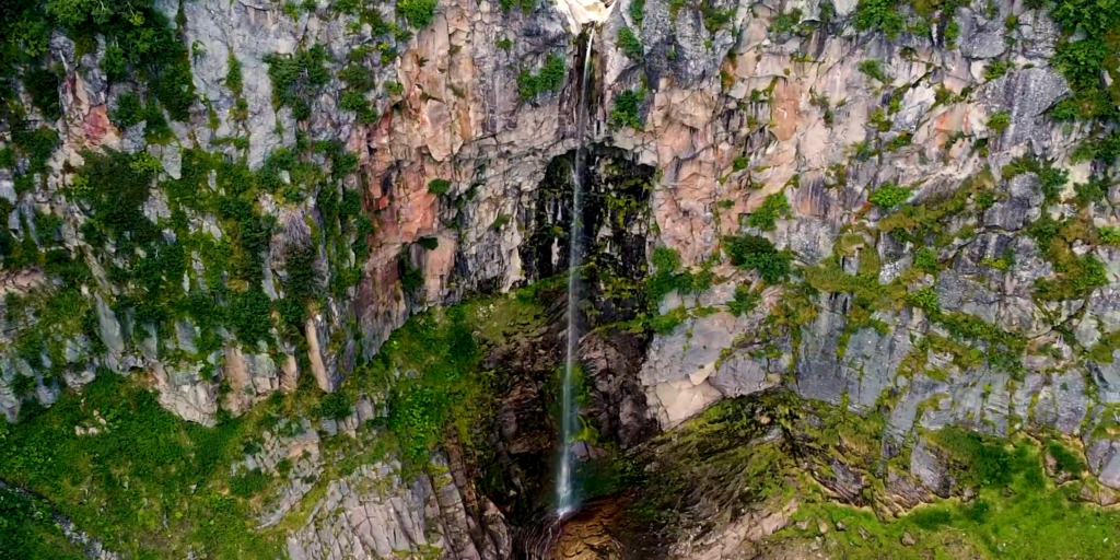 Вилючинский водопад, Камчатка