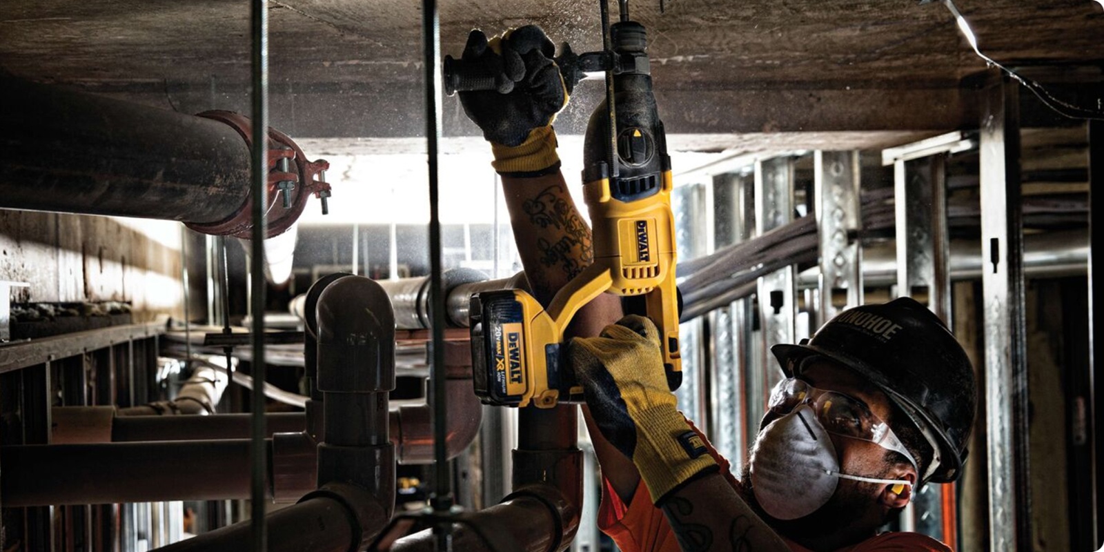 Мощный аккумуляторный перфоратор от DeWalt отдают со скидкой 36% на AliExpress