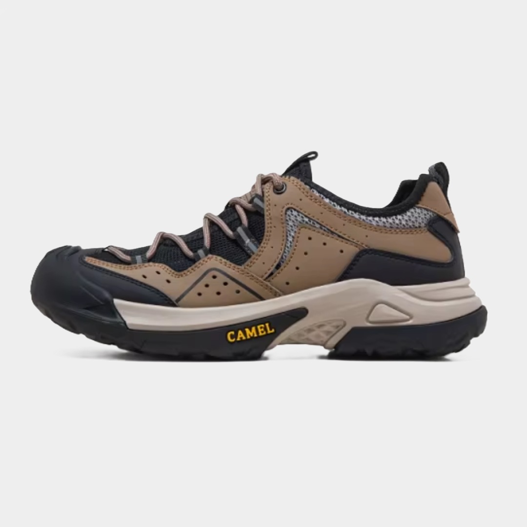 Трекинговые кроссовки от Golden Camel 
