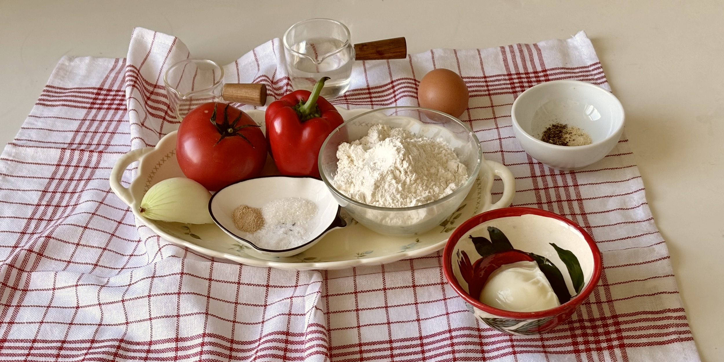 Ингредиенты для шакшуки в хачапури