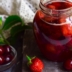 Душистое варенье из клубники и&nbsp;черешни