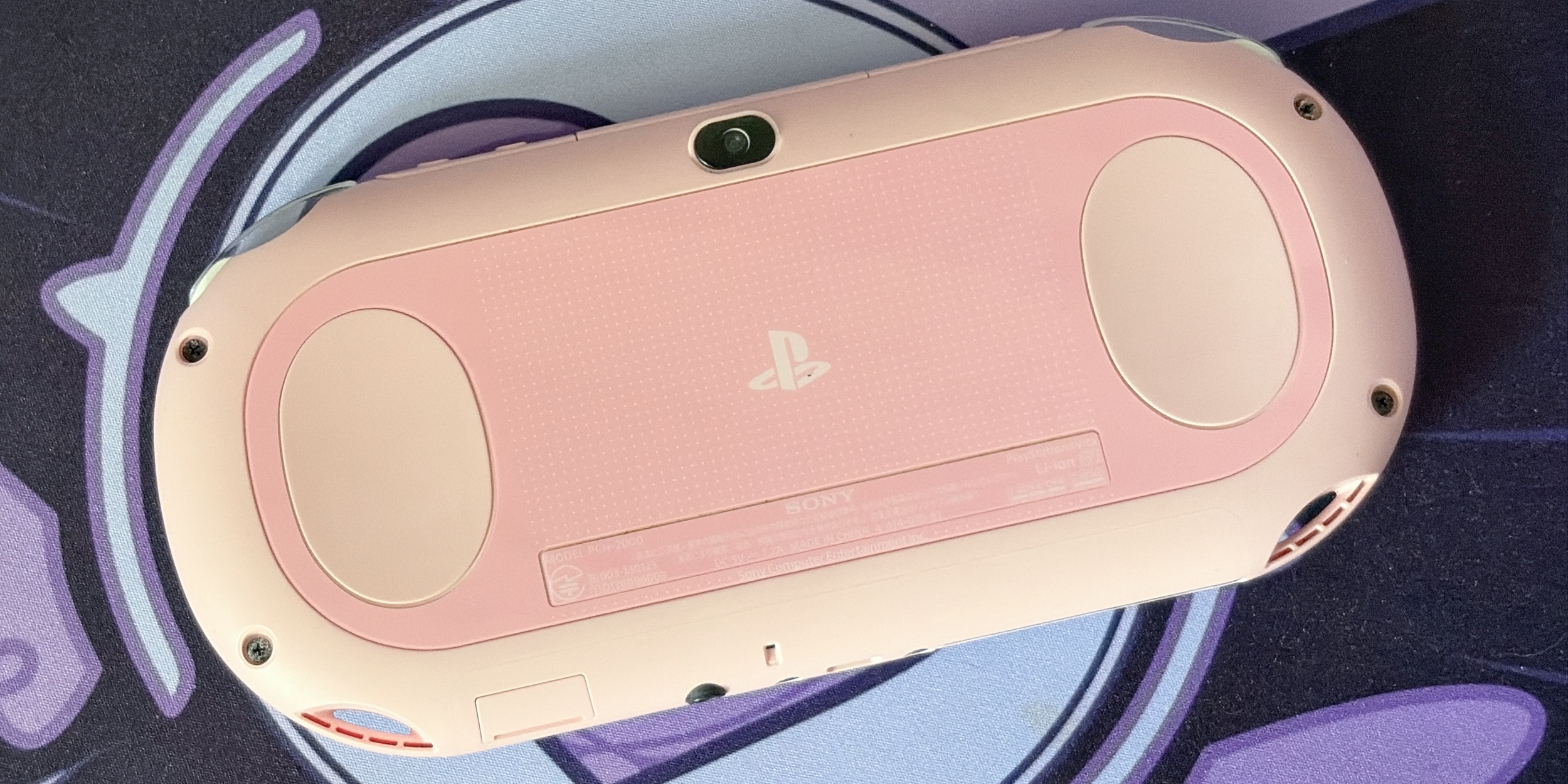 Задняя панель PS Vita Задняя панель PS Vita