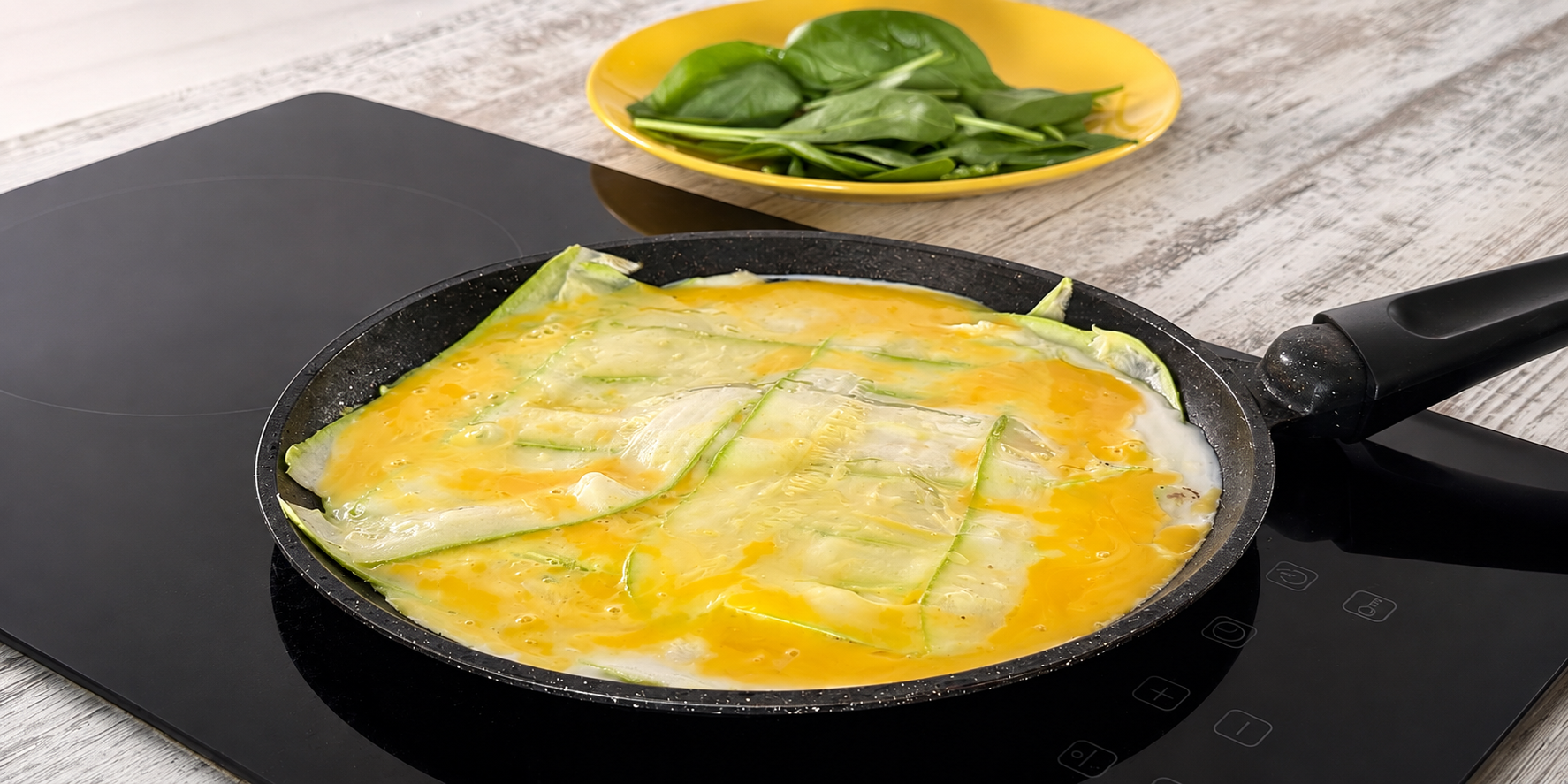 Кабачок с яйцами на сковороде Кабачок с яйцами на сковороде