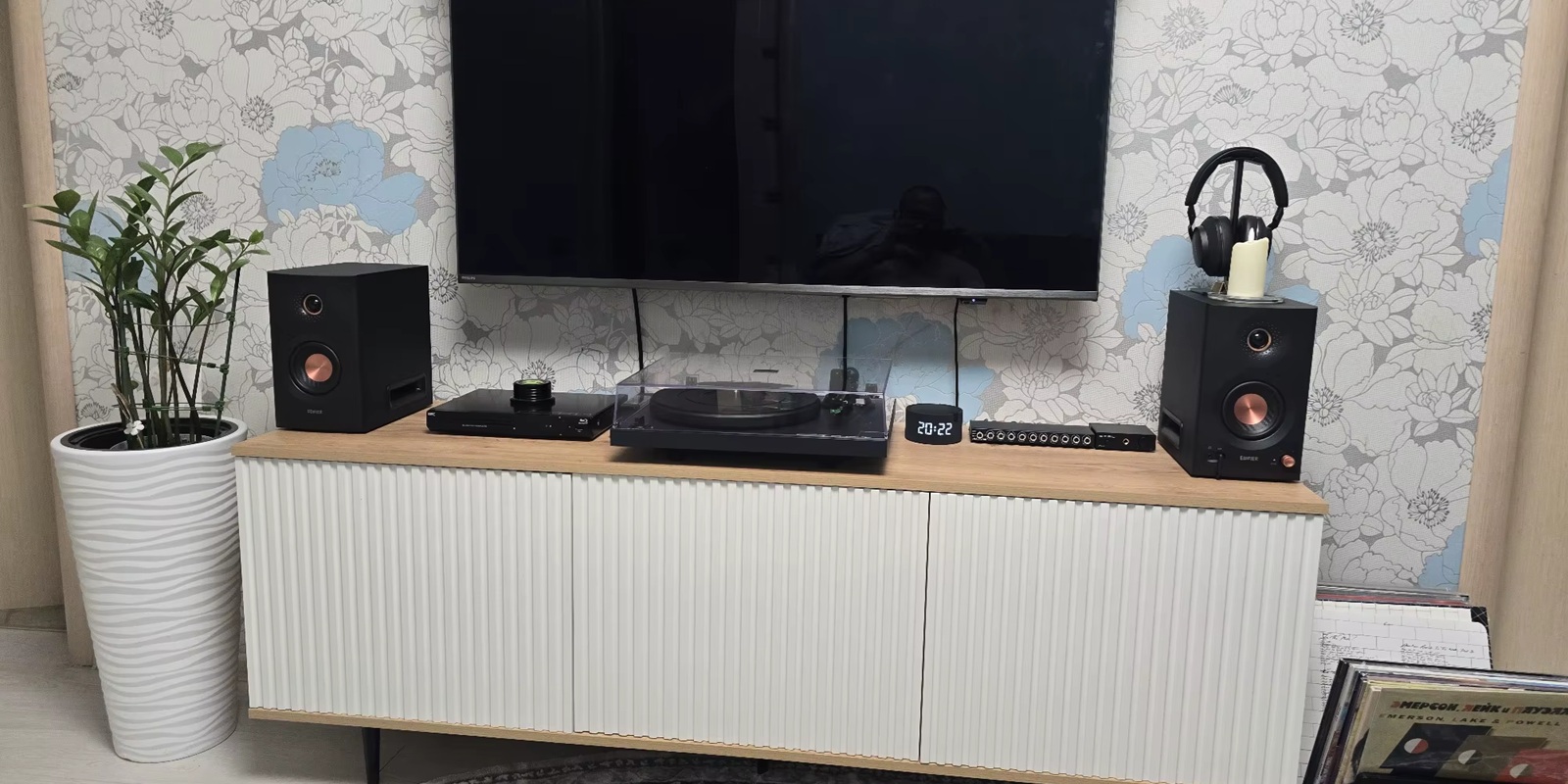 Колонки Edifier MR5 Колонки Edifier MR5