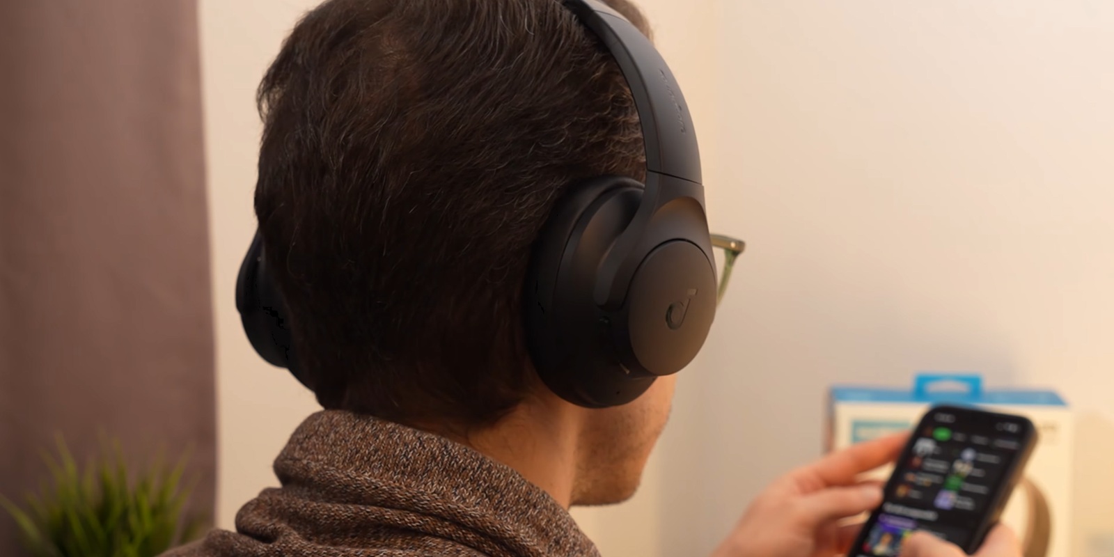 Наушники Soundcore Q20i