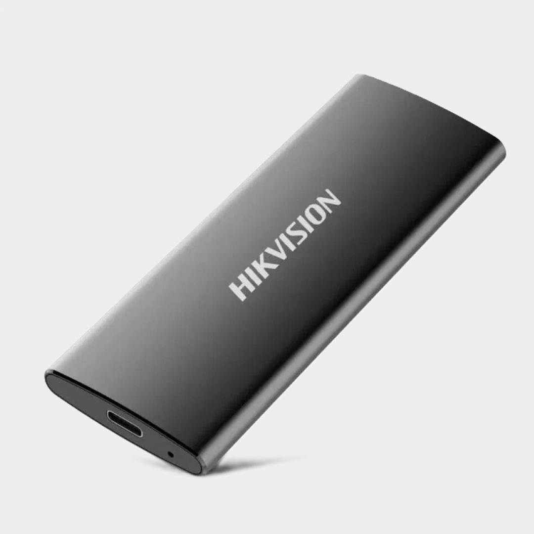 2. Внешний SSD Hikvision T200N на 512 ГБ 