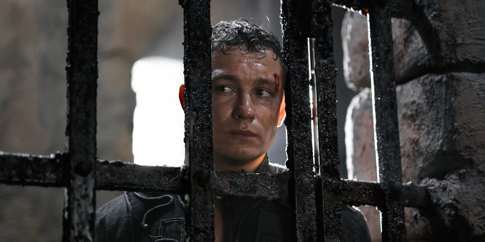 Кадр из сериала «Трудно быть богом» 2026 года