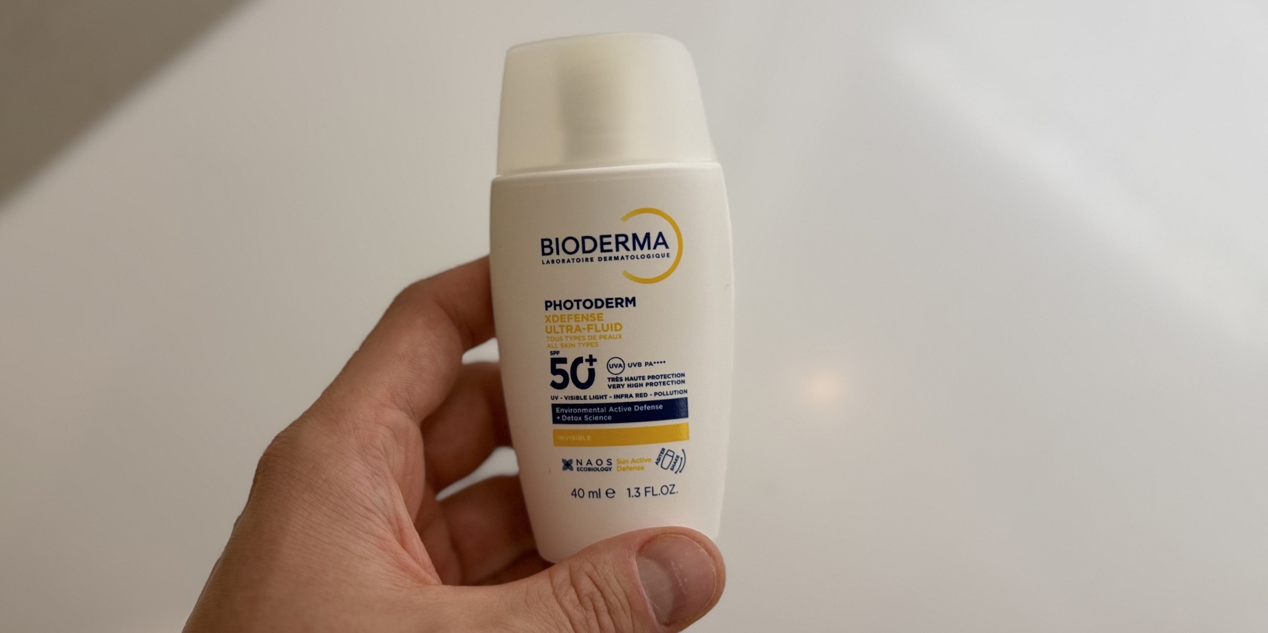 Что в косметичке у дерматолога: солнцезащитное средство Bioderma Photoderm Ultra Fluid SPF 50+