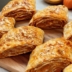 Сладкие рулетики из лаваша с&nbsp;тыквой и&nbsp;орешками